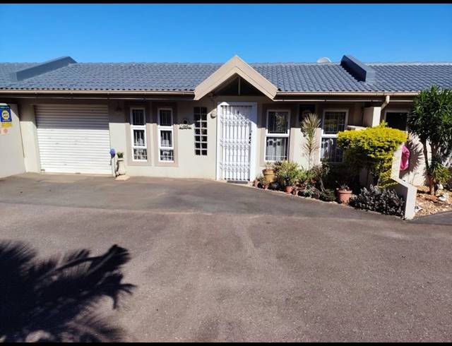 2 BEDROOM TOWNHOUSE FOR SALE IN SUNNINGDALE